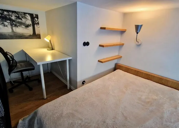 Cozy Two-story Loft 6 *